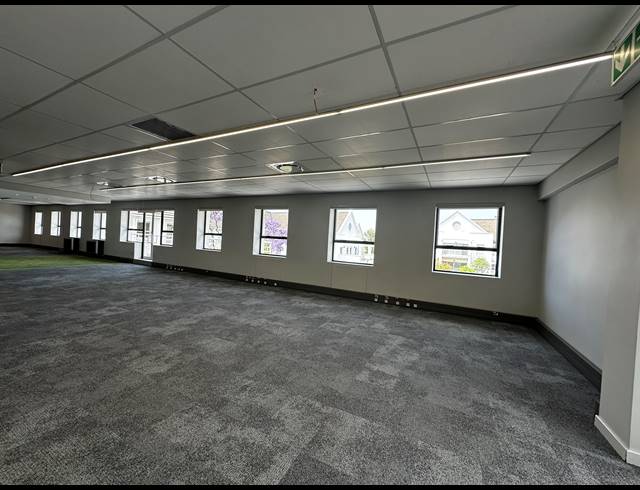 667M² OFFICE TO LET IN WOODMEAD